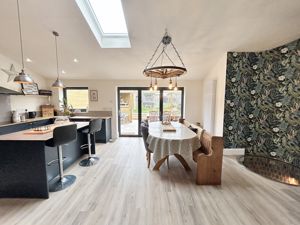 Photo 26- click for photo gallery